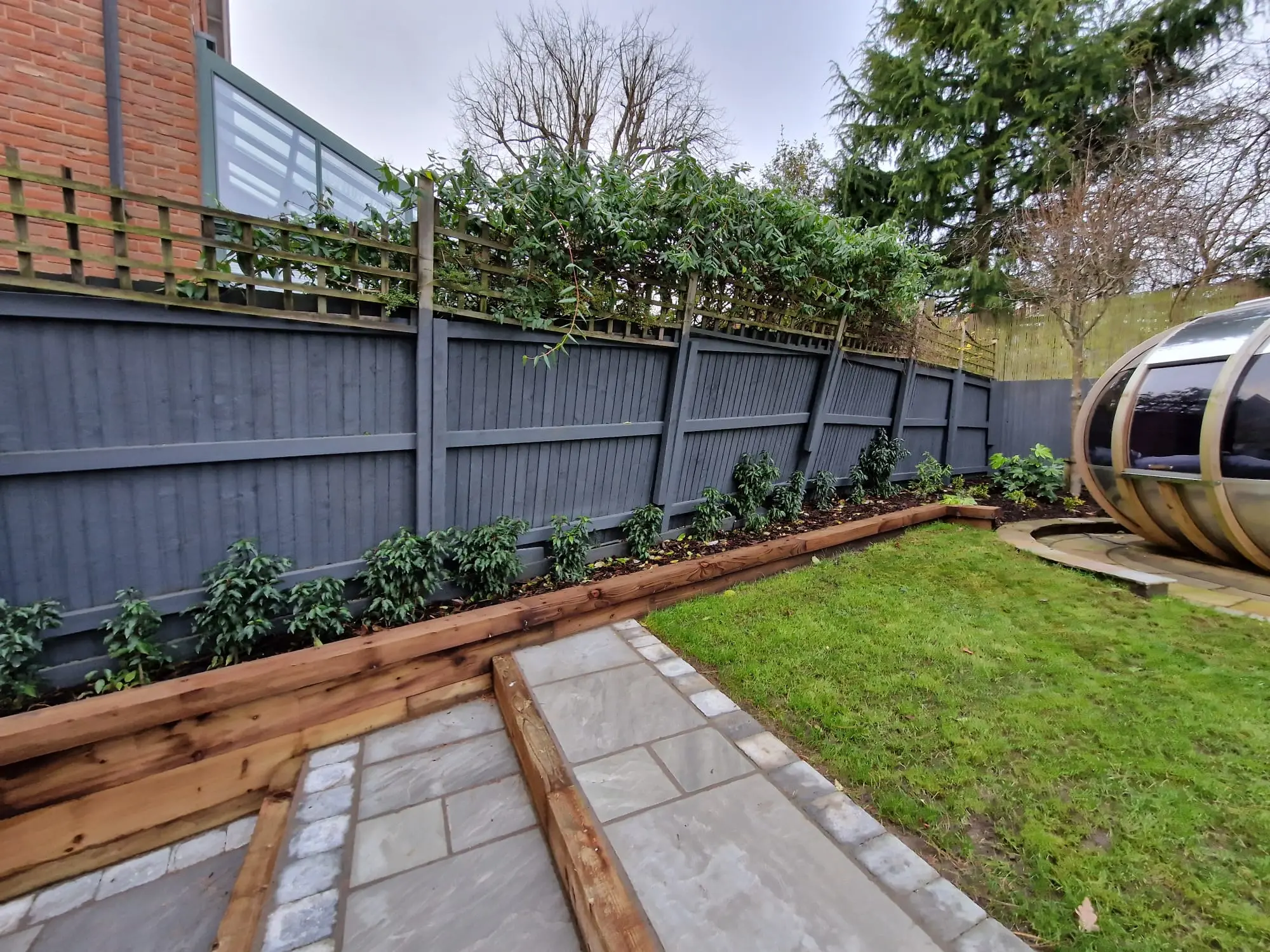 Hallamshire Paving | Hard-Wearing Garden Fencing for Enhanced Security, Reputable Landscaping Company Serving Ecclesall