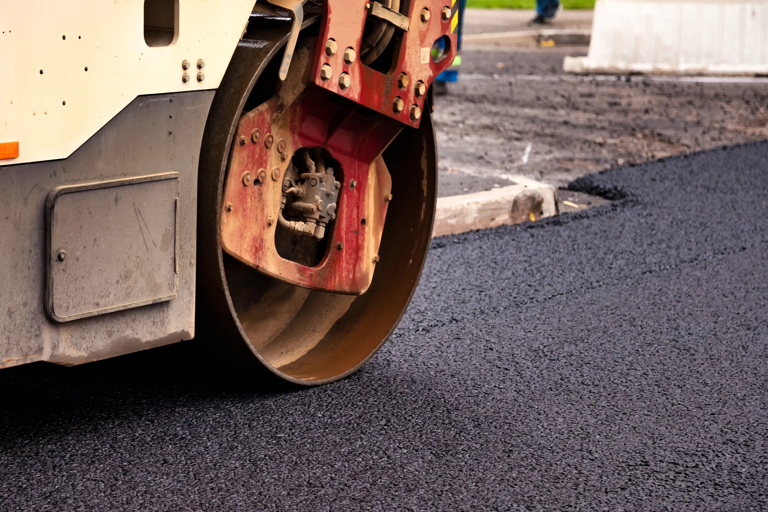 High-Quality Tarmac Driveways from Experts